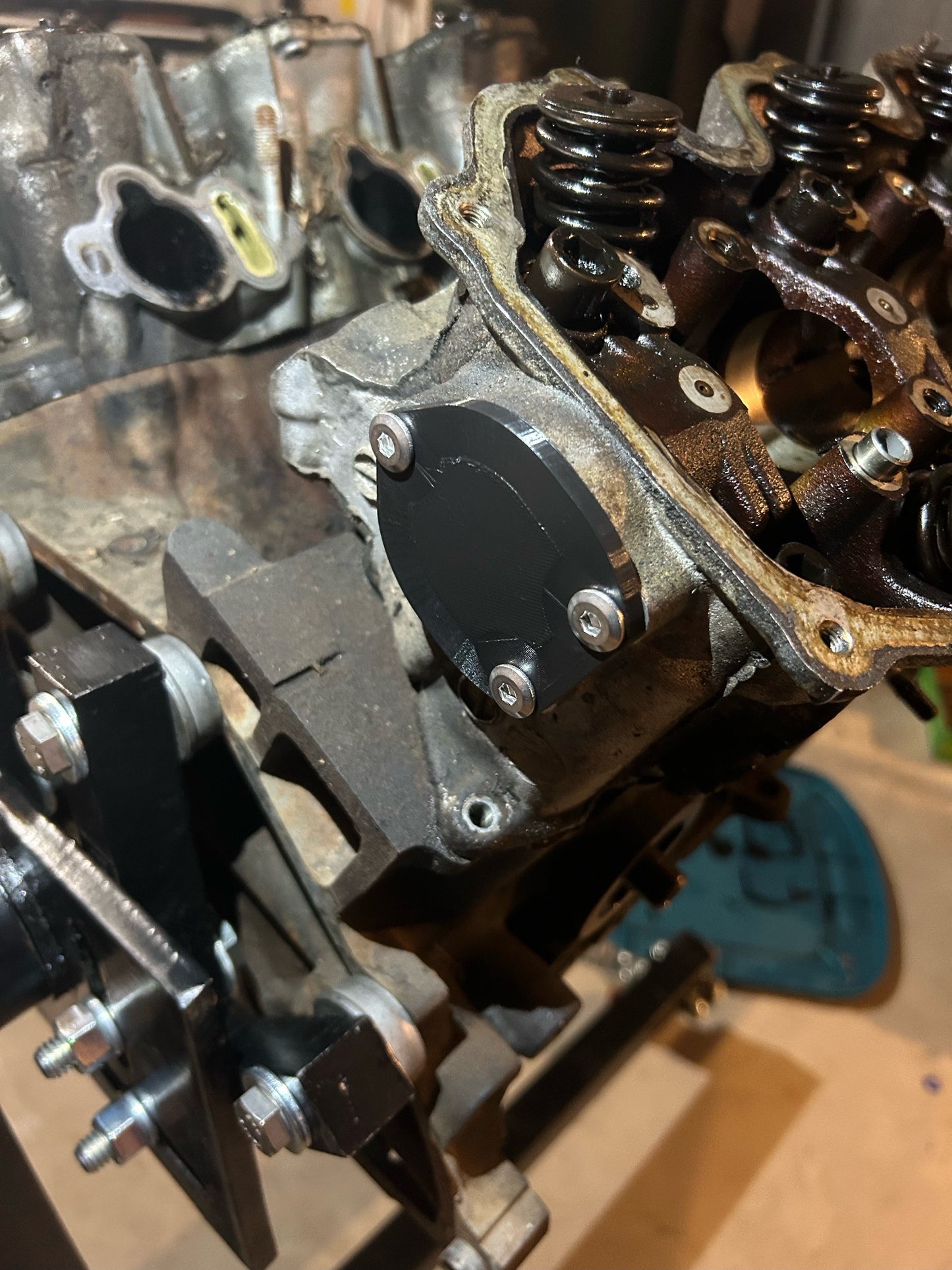 VG30 Camshaft Bolt Covers